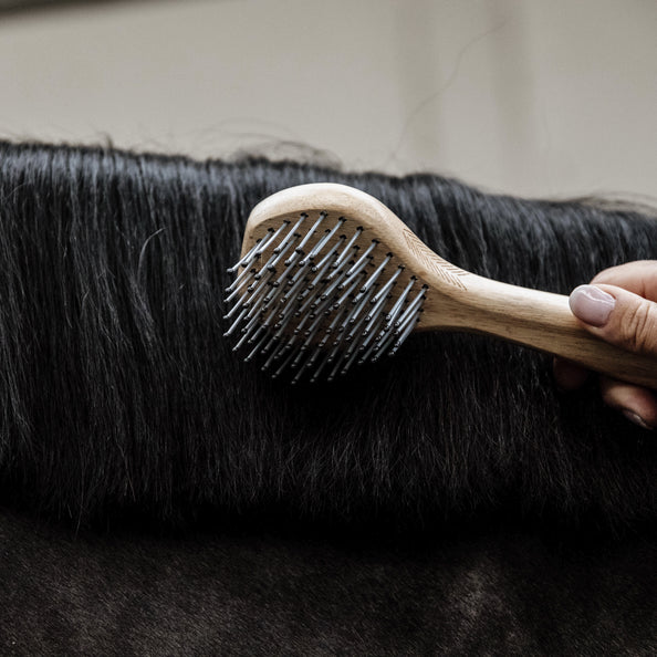 Horsehair brush - Grooming Deluxe