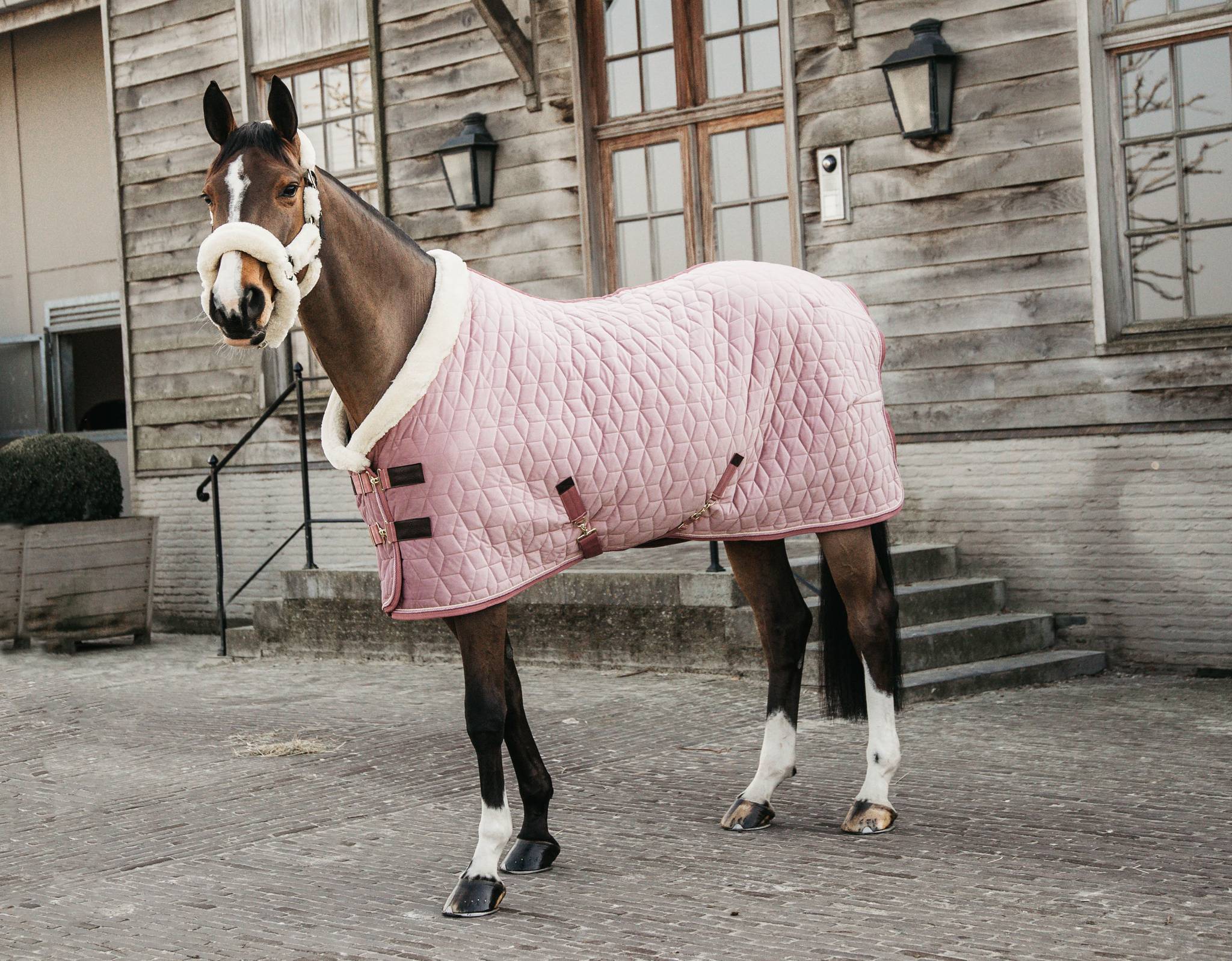 Couverture de présentation Velvet 160g Kentucky - Vieux Rose