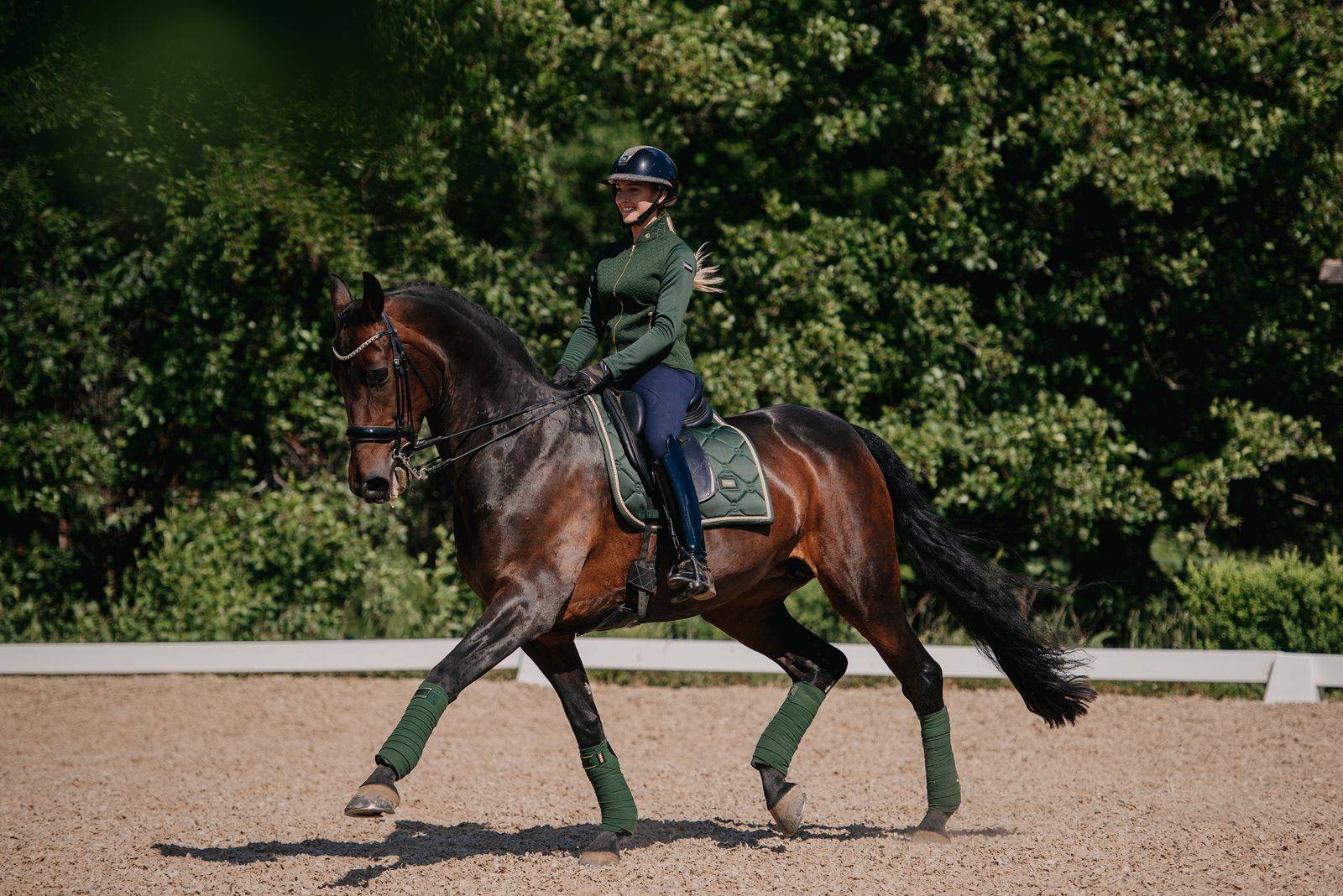 Tapis de selle Forest Green DRESSAGE - Equestrian Stockholm