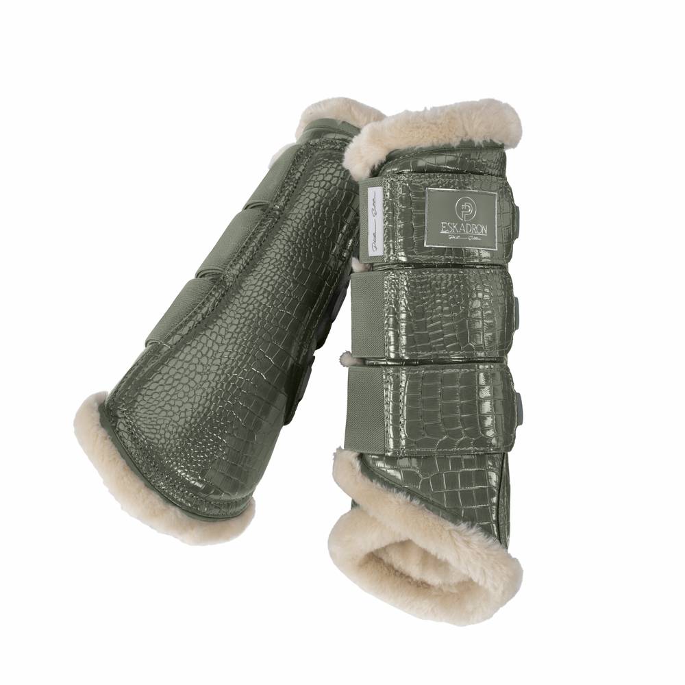 Croc Faux Fur Platinum Gaiters 2022 - Eskadron