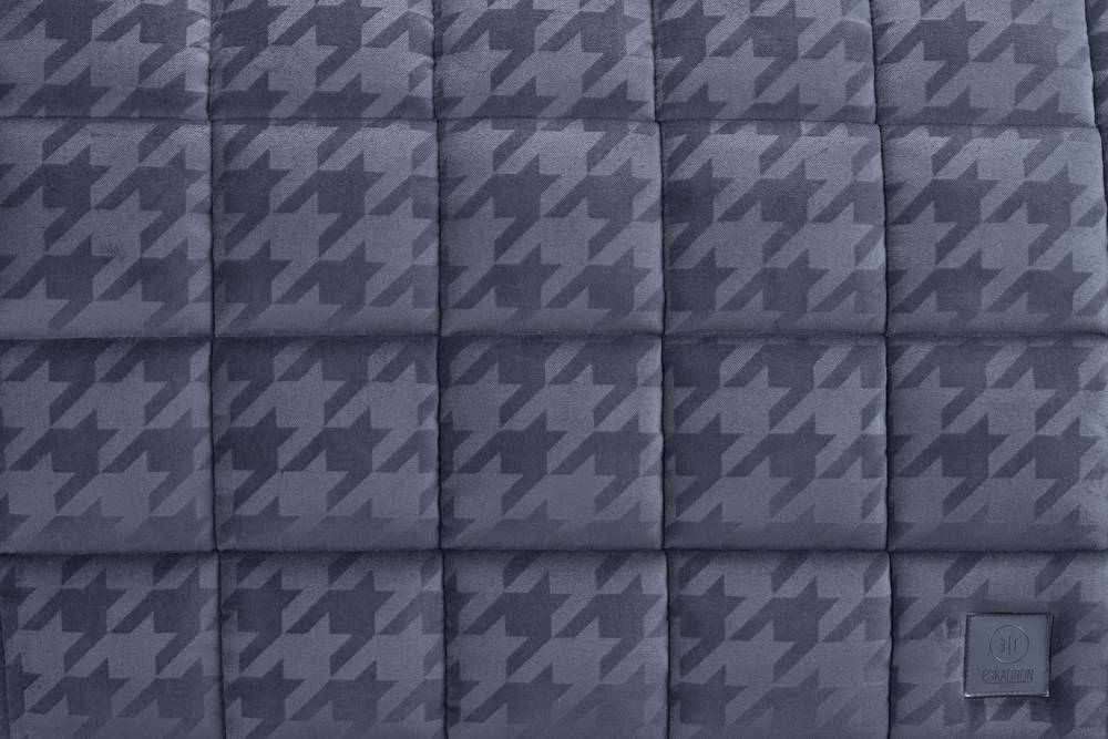 Carpet Velvet Stamp Essence 2022 - Eskadron