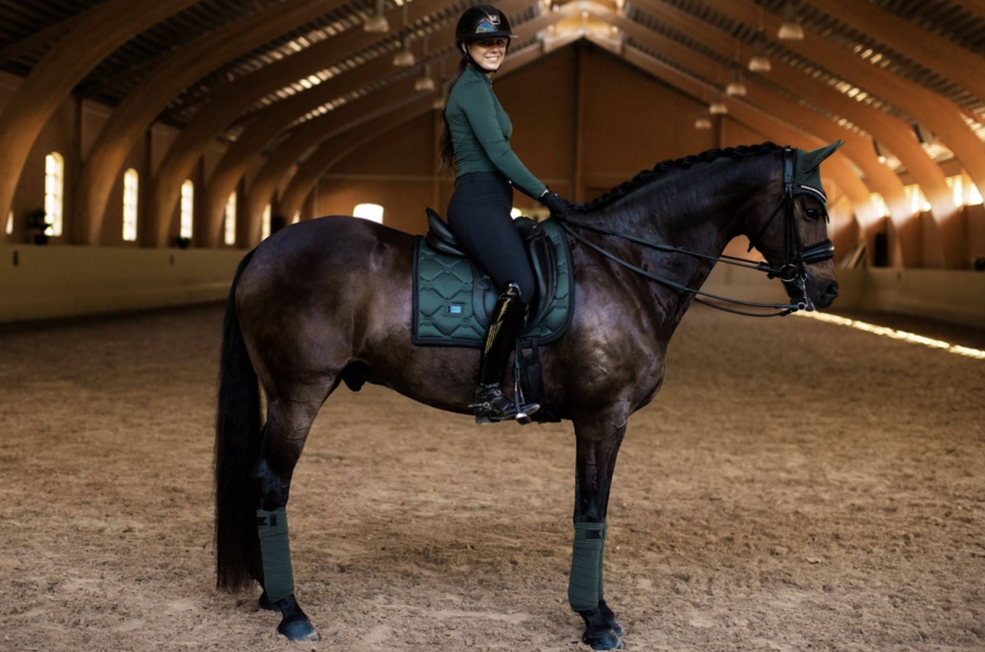 Tapis de selle Sycamore Green DRESSAGE - Equestrian Stockholm