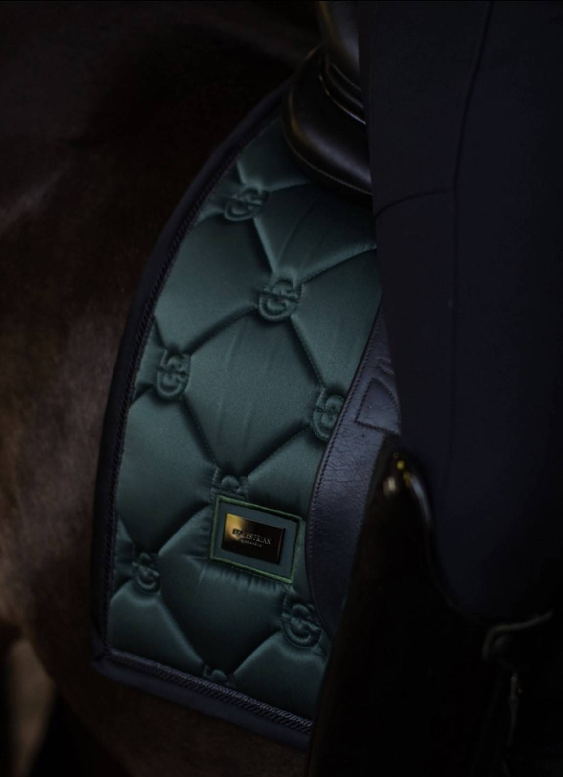 Tapis de selle Sycamore Green DRESSAGE - Equestrian Stockholm