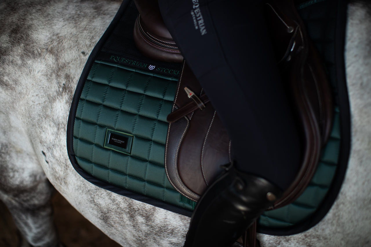 Tapis de selle Sportive Sycamore Green MIXTE - Equestrian Stockholm
