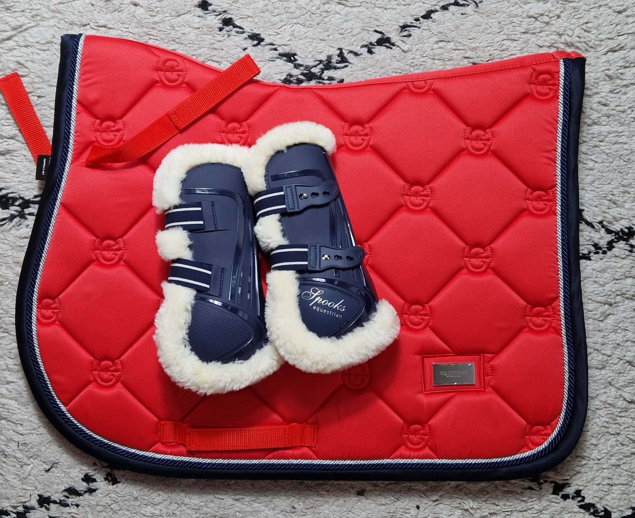 Mixed rugs and gaiters Red and Navy - Equestrian Stockholm & Spooks