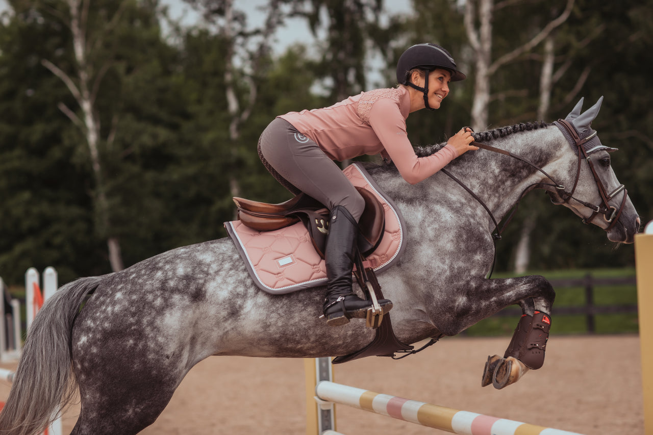 PINK PEARL saddle pad - Equestrian Stockholm