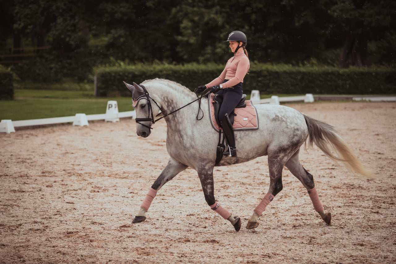 PINK PEARL saddle pad - Equestrian Stockholm
