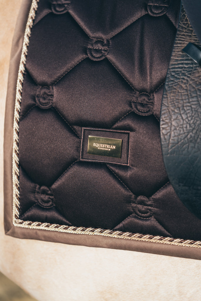 Tapis de selle GOLDEN BROWN - Equestrian Stockholm
