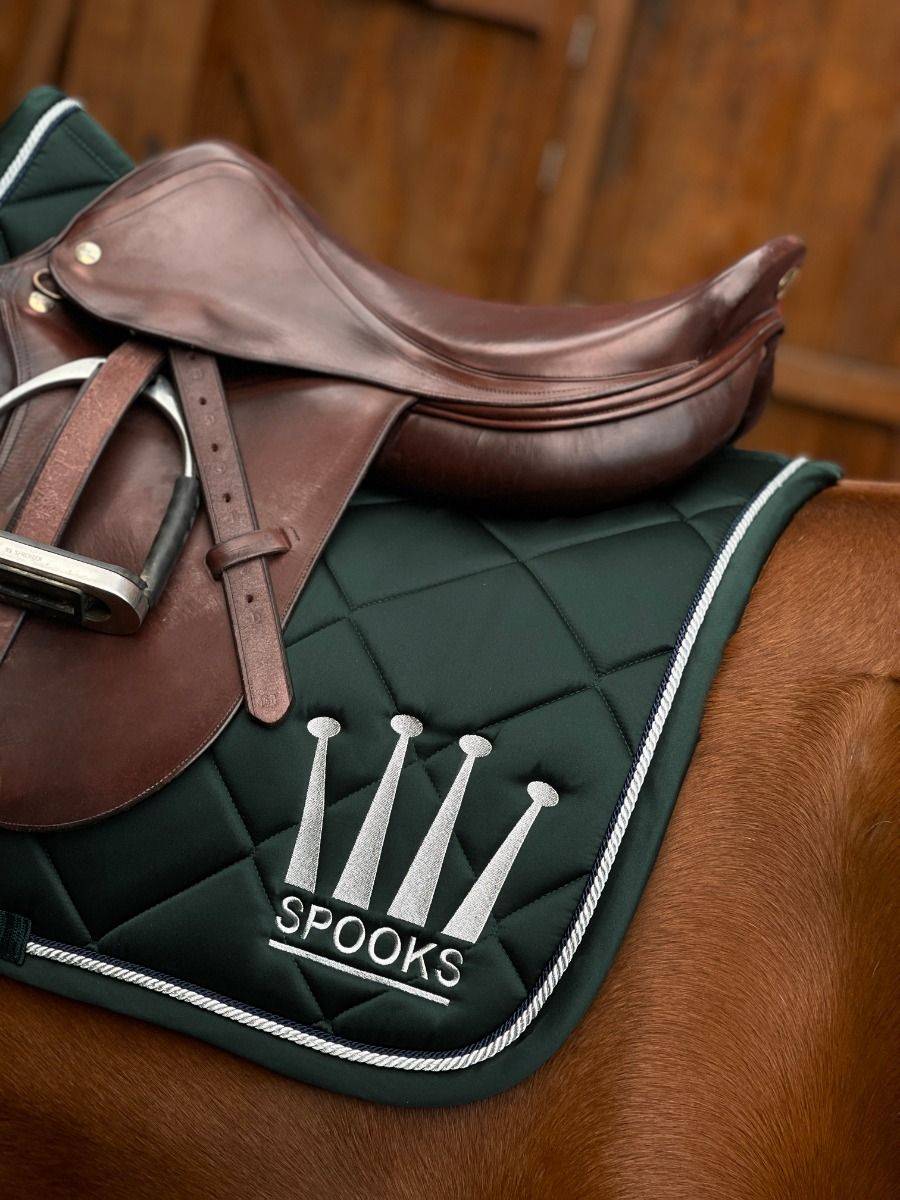 Crown Shiny Rug - Spooks