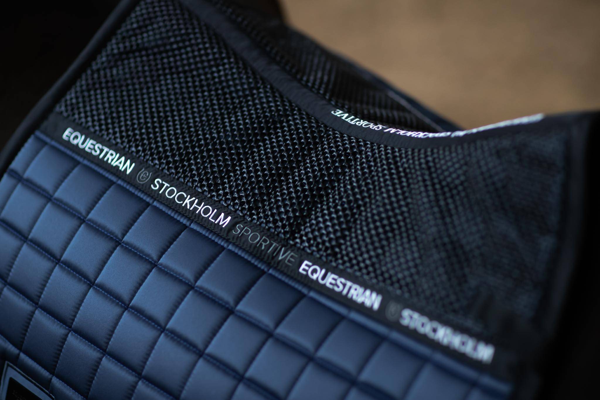 Tapis de selle Sportive Dark Venice - Equestrian Stockholm