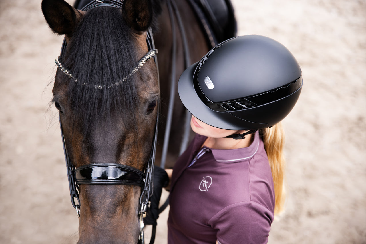 Casque Air Luxe Pure Noir mat visiere simple - Abus