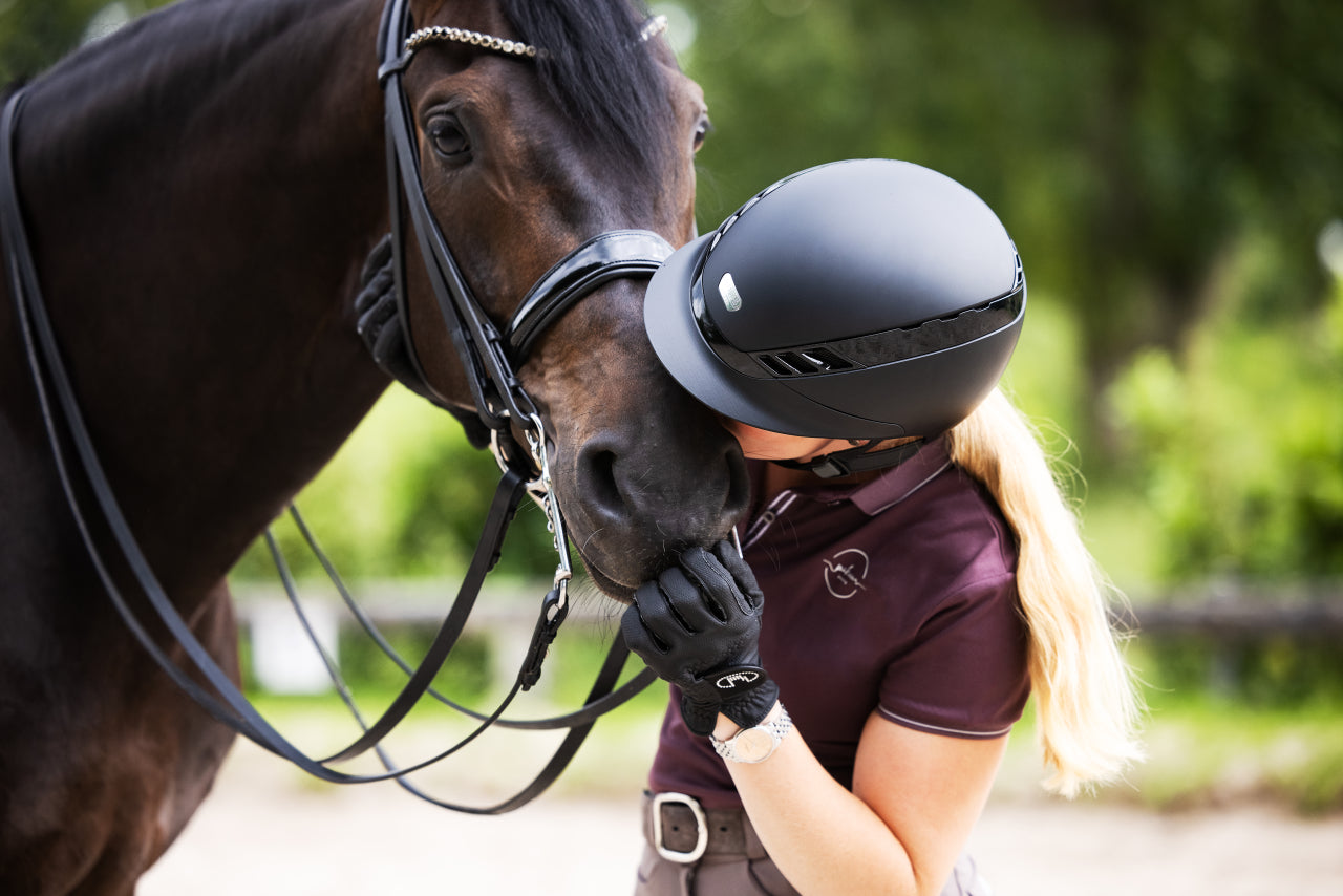 Casque Air Luxe Pure Noir mat visiere simple - Abus