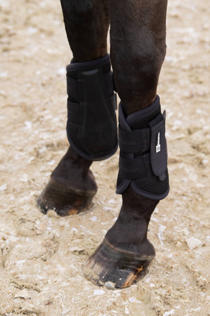 Mesh Dynamic 2024 dressage gaiters - Eskadron