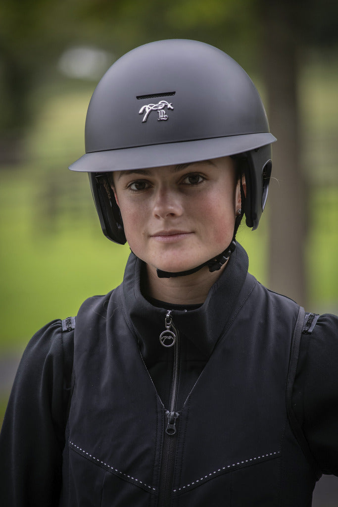 Casque visière large mat - Penelope Collection