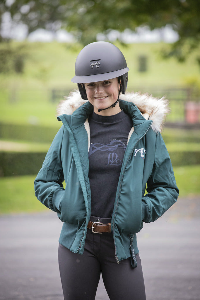 Casque visière large mat - Penelope Collection