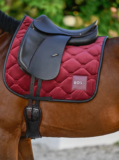 Tapis de selle Velours Carbernet Dressage - Boss Equestrian