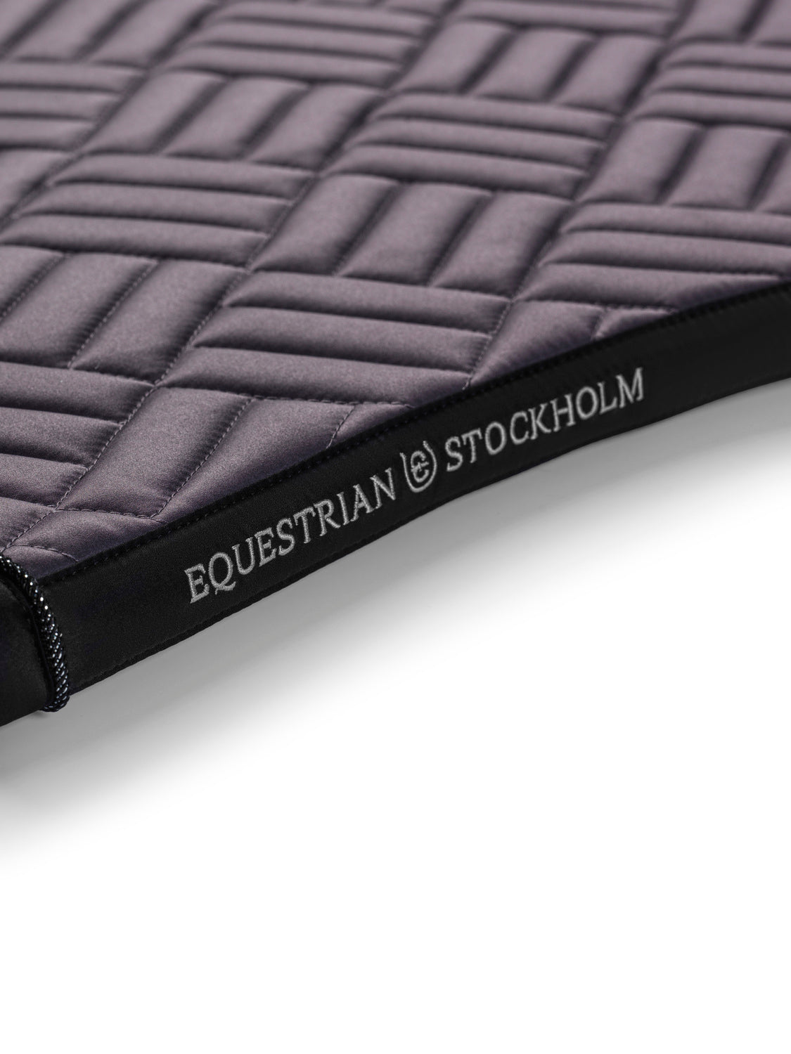 Tapis de selle Modern Dark Violet DRESSAGE - Equestrian Stockholm