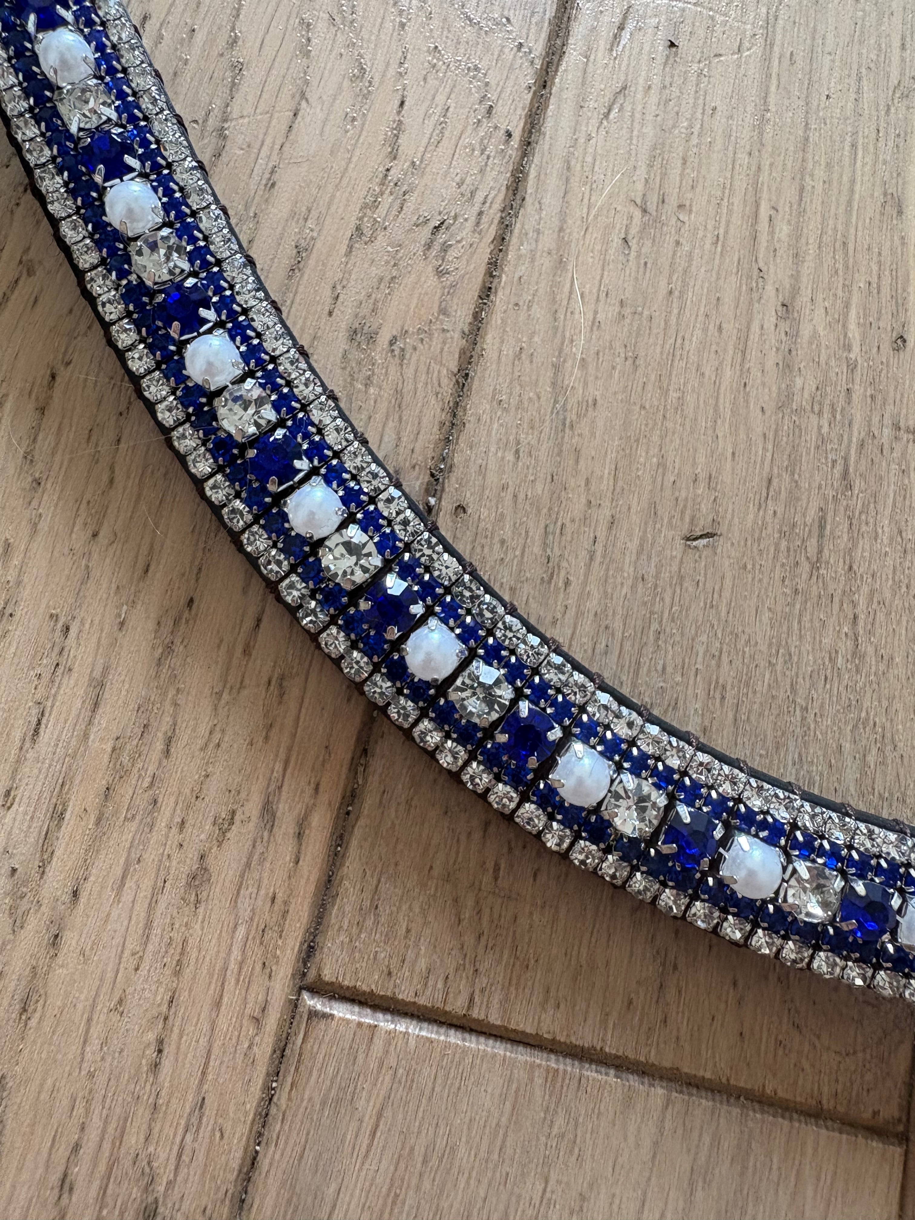 Frontal à strass bleu perles et blanc