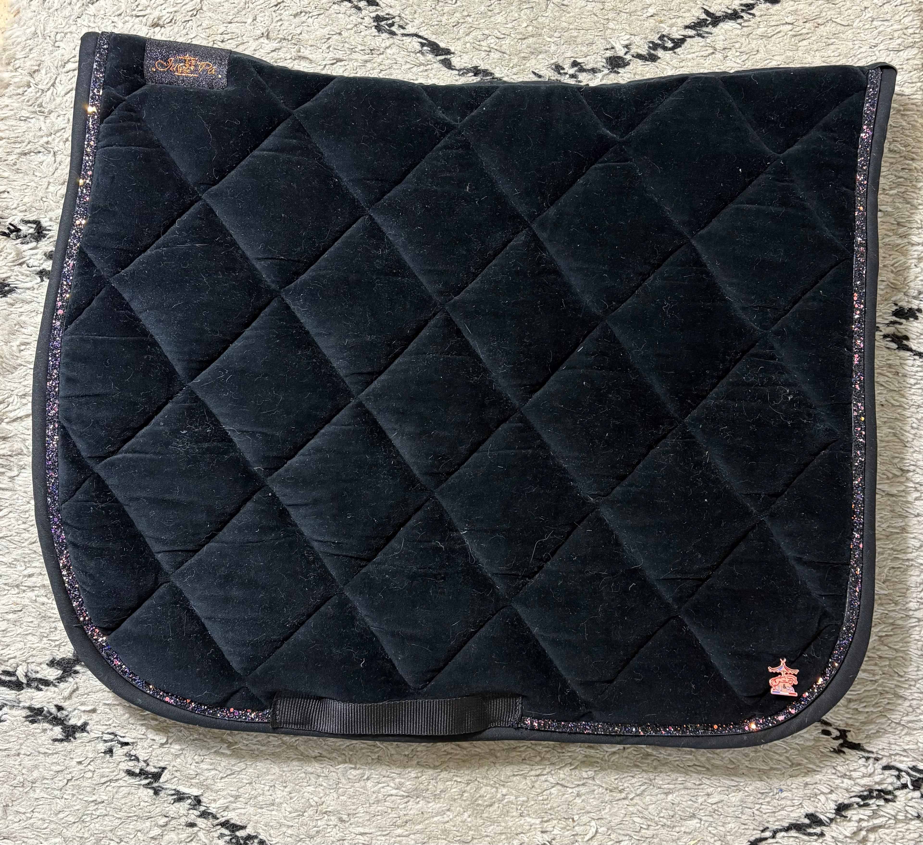 Tapis de selle velours DRESSAGE - Ju & Pa