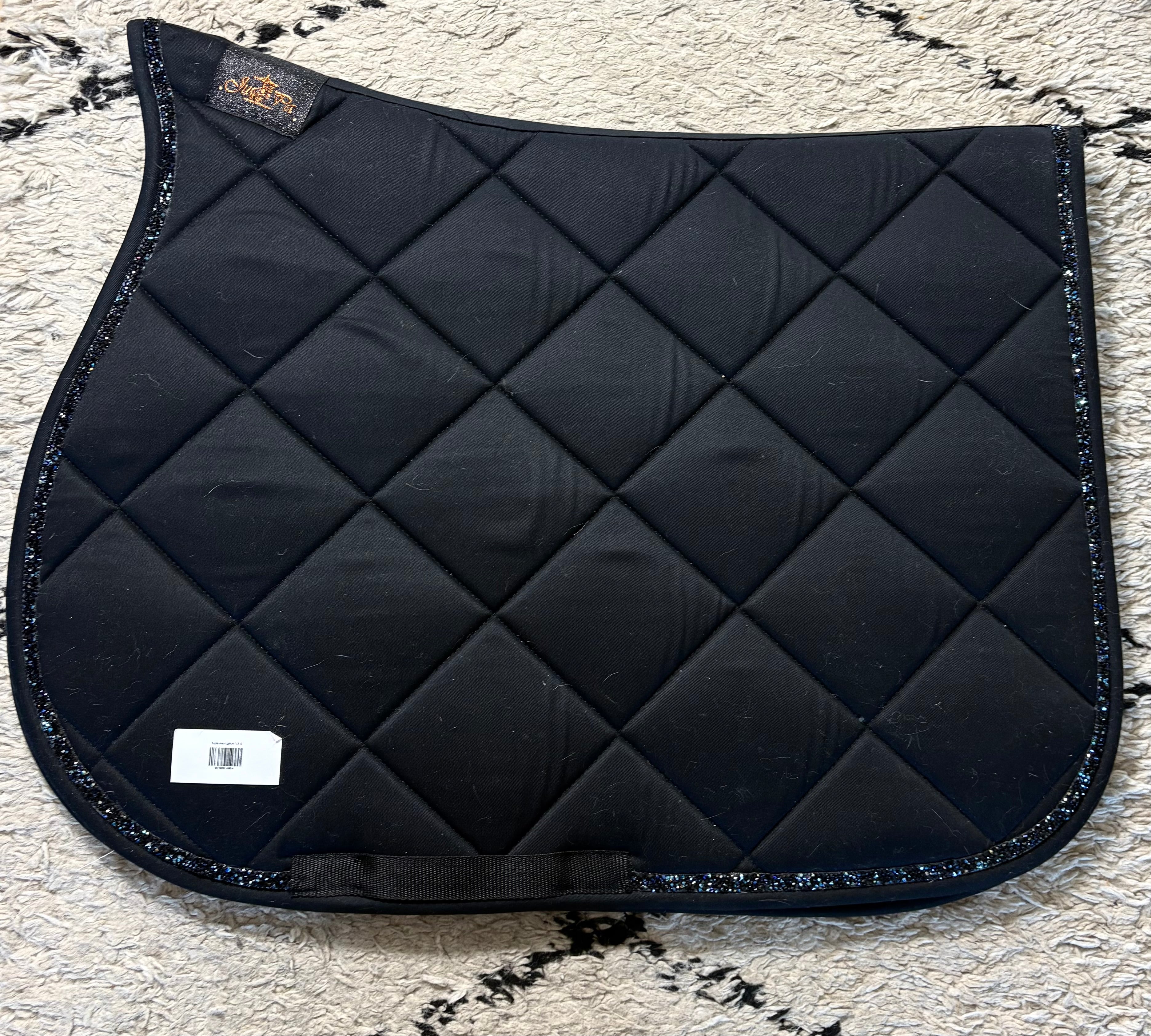 Tapis de selle Noir avec galon noir bleu - JU&PA
