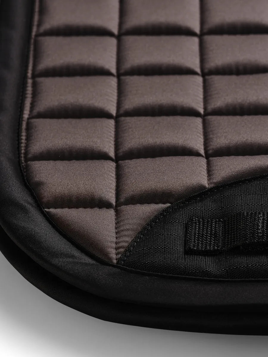 Tapis de selle Sportive Mocha DRESSAGE - Equestrian Stockholm
