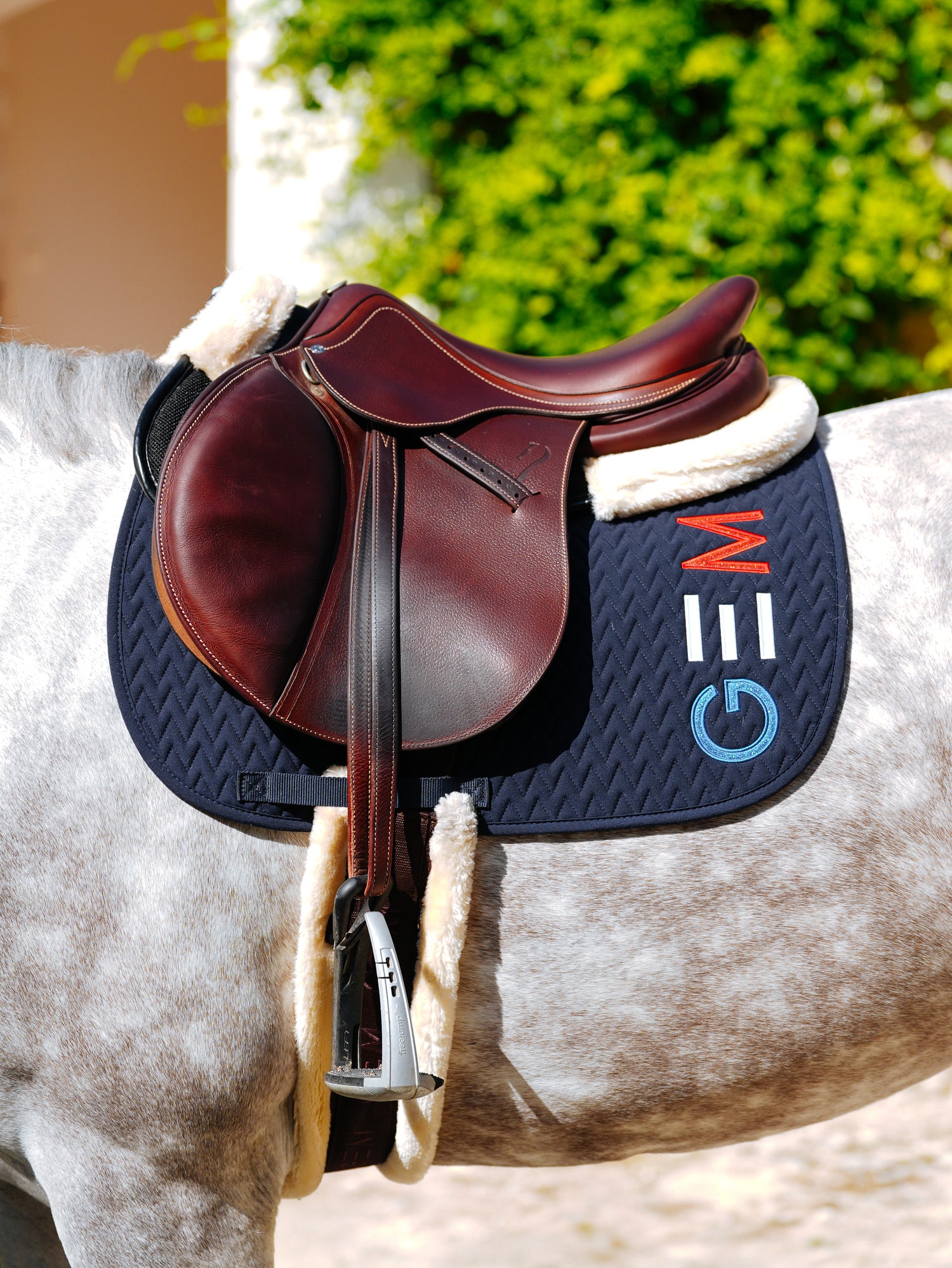 Tapis de selle TEN Bleu/Blanc/Rouge - GEM