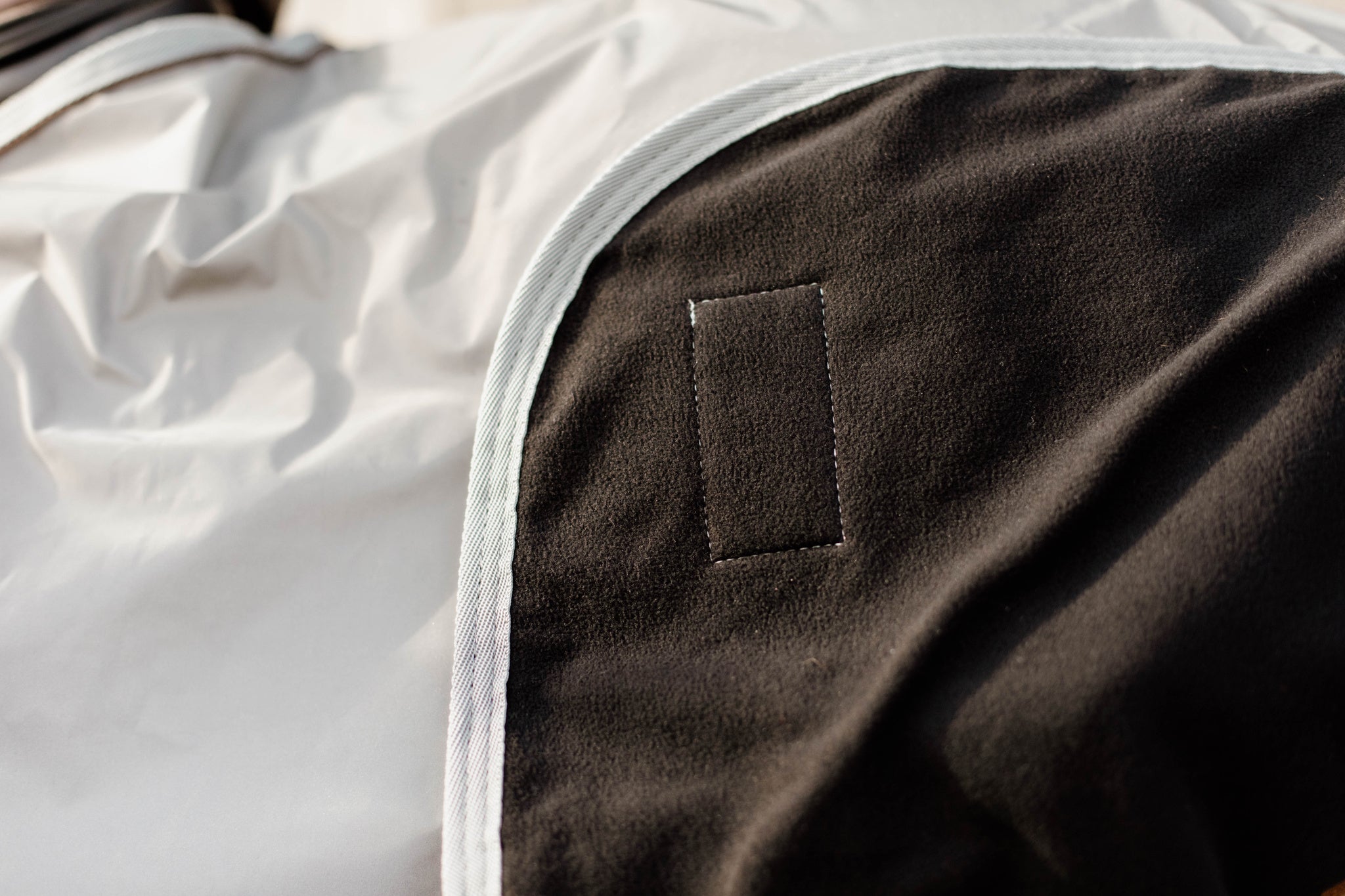 Couvre-reins Réfléchissant carré - Kentucky