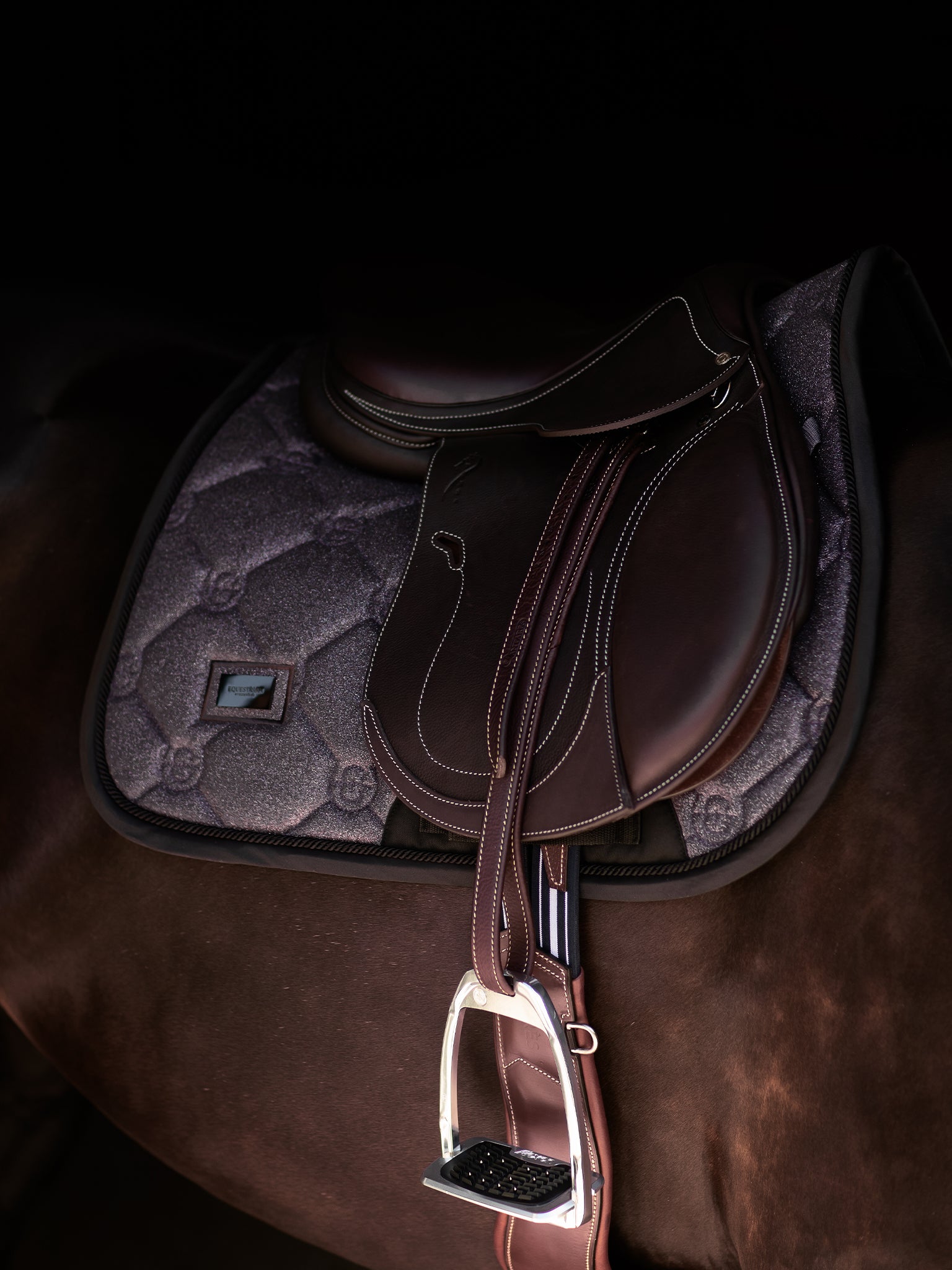 Tapis de selle Purple Glimmer MIXTE - Equestrian Stockholm