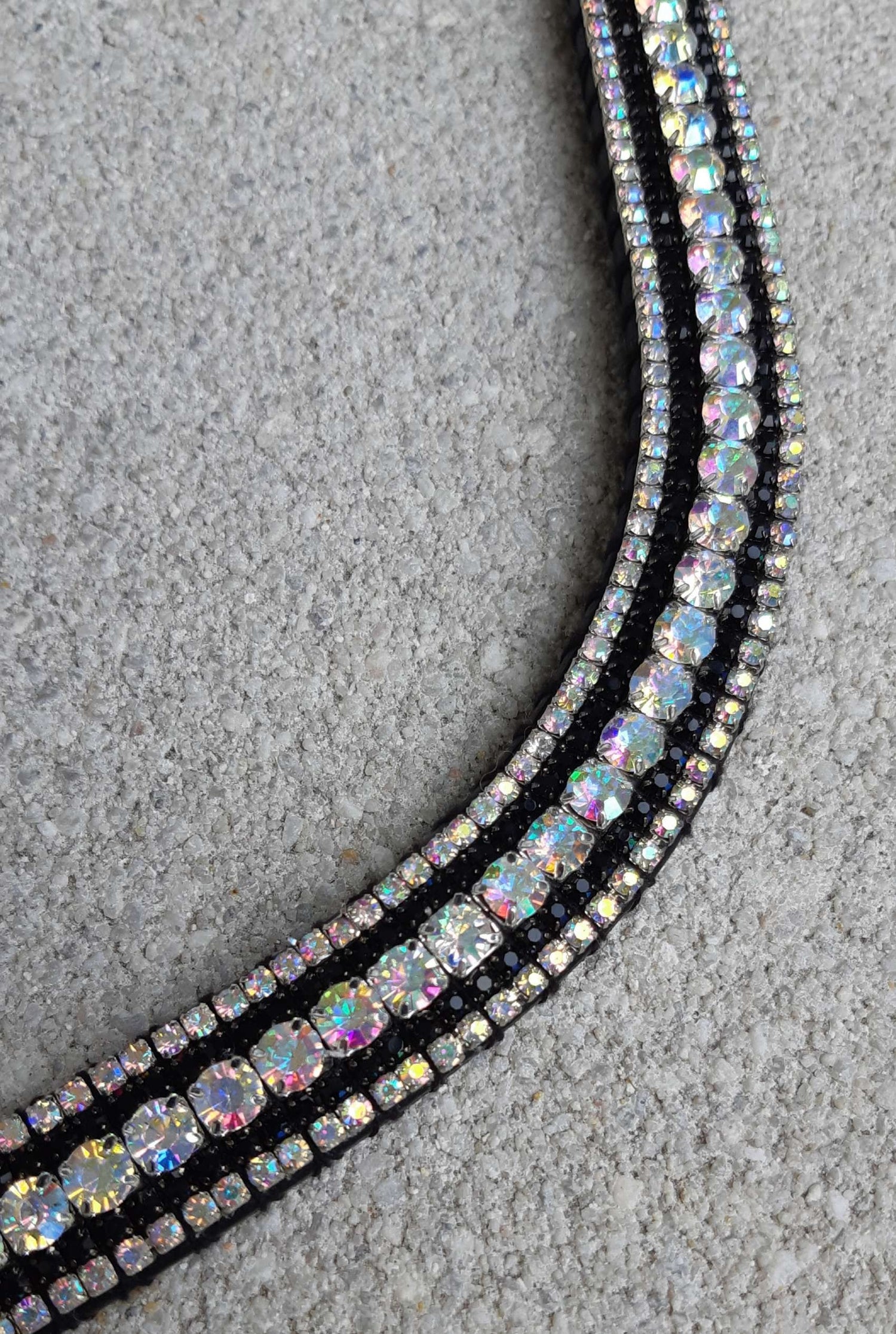 Frontal strass blanc à reflets et noir