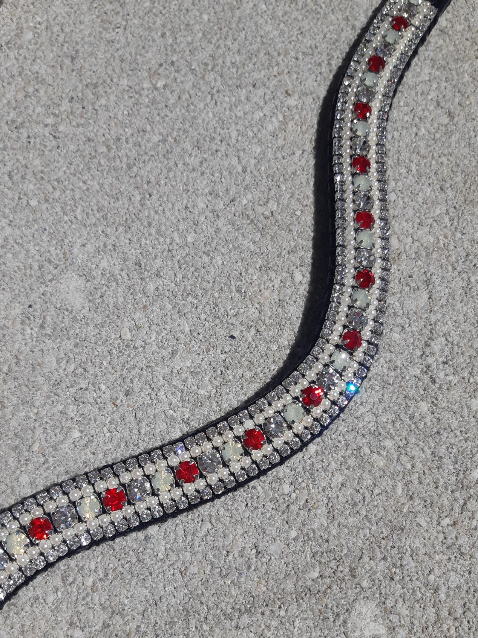 Frontal à strass WW - Rouge, argent et perle blanche
