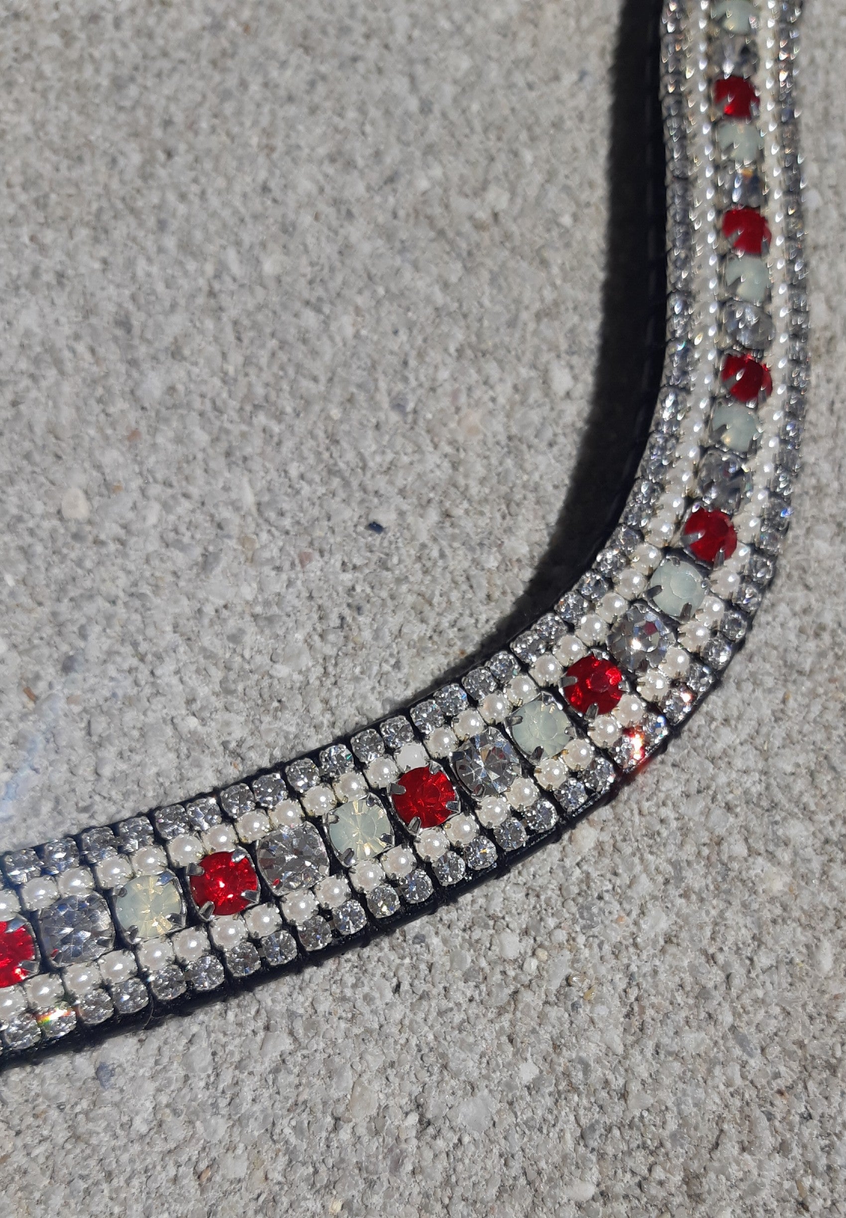 Frontal à strass WW - Rouge, argent et perle blanche