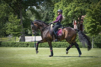 EQUITO saddle pad - Black Cherry