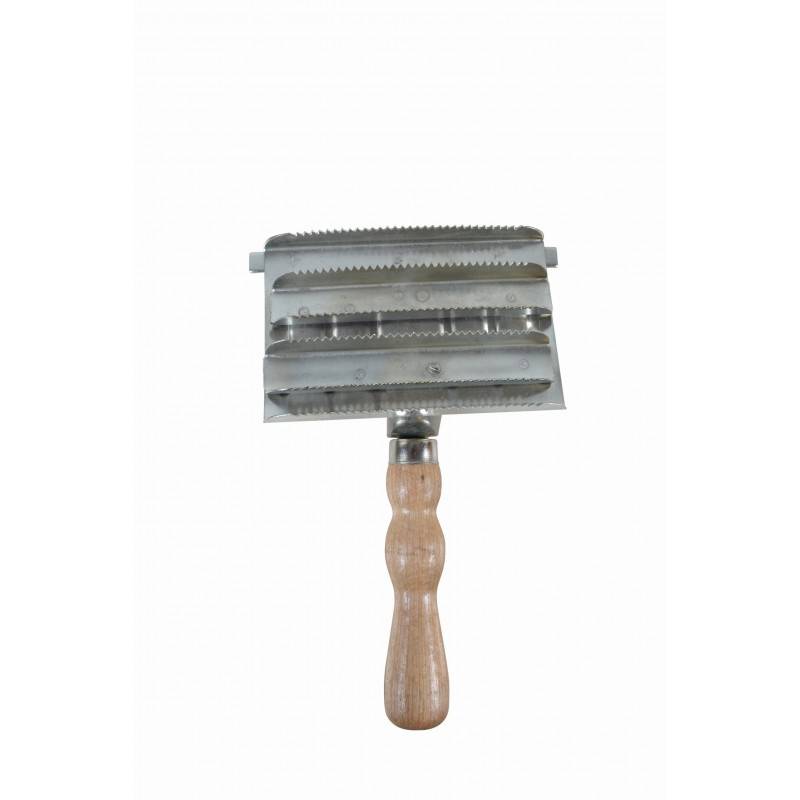 Square metal curry comb - BORSTIQ FARM