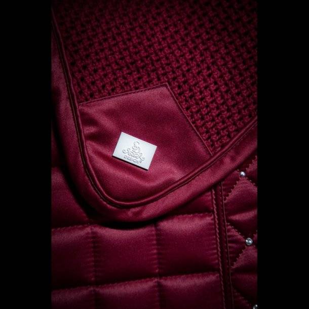 Bonnet "I AM" SD Design - Brave Burgundy