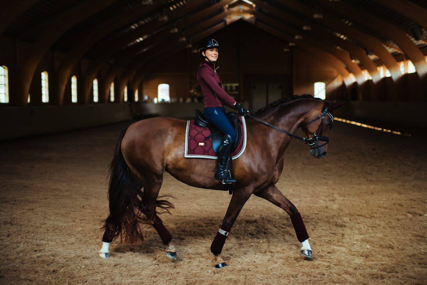 Tapis de selle Crystal Merlot Gold - Equestrian Stockholm