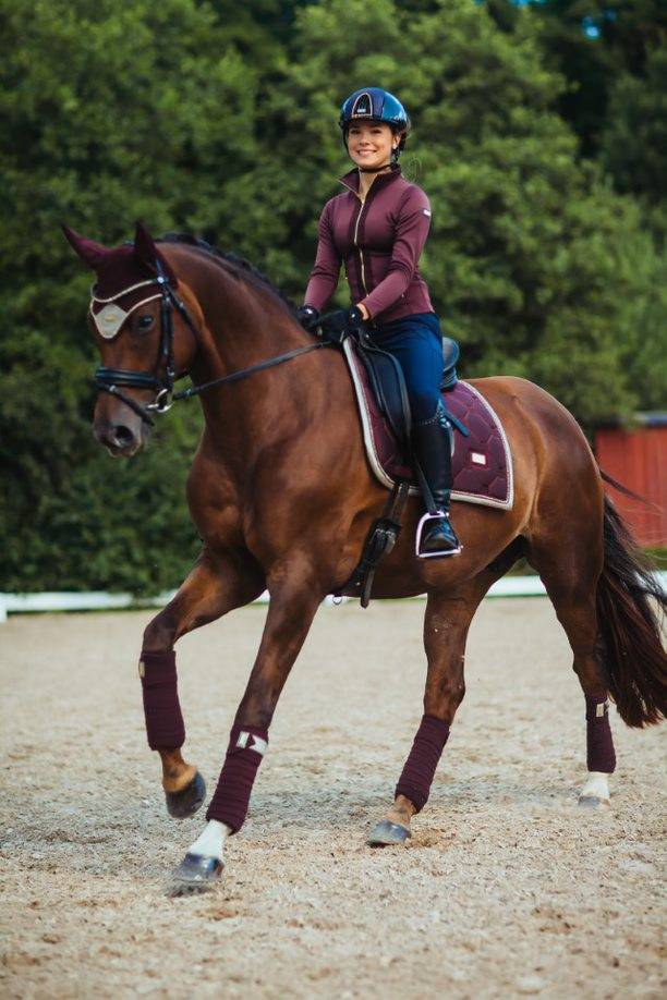 Tapis de selle Crystal Merlot Gold - Equestrian Stockholm