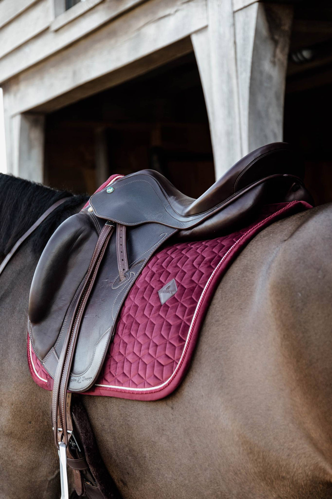 Tapis Velvet Bordeaux DRESSAGE - Kentucky