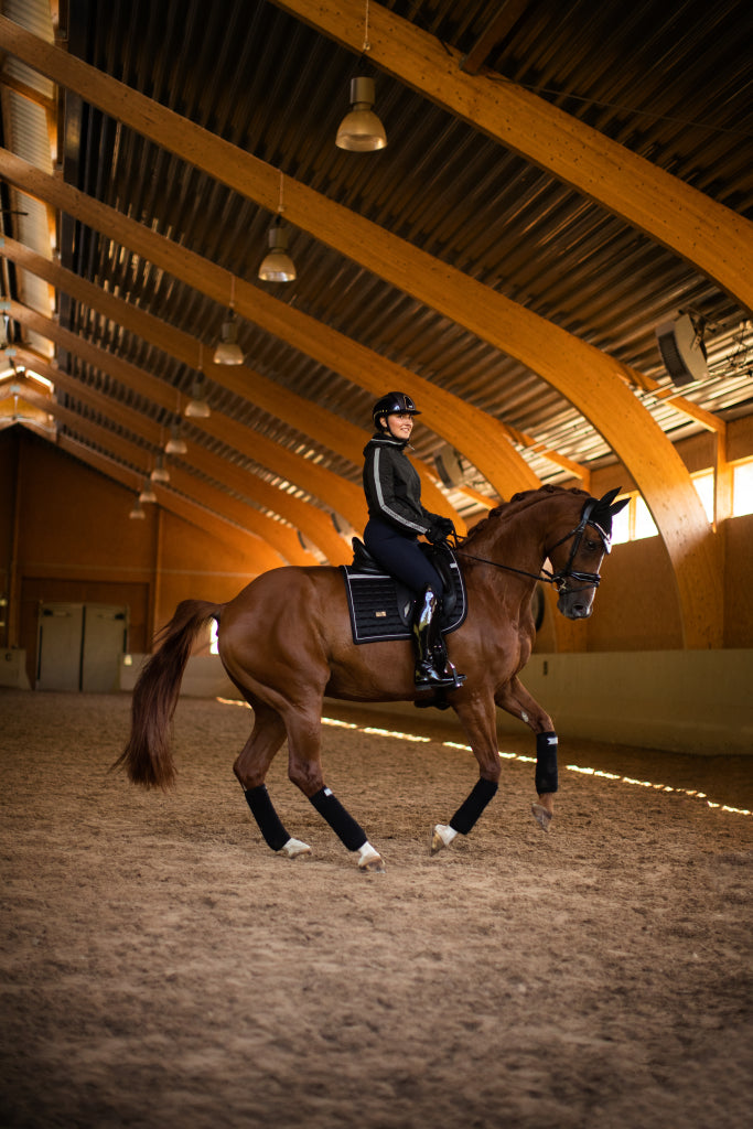 Tapis de selle Luminous Black - Equestrian Stockholm