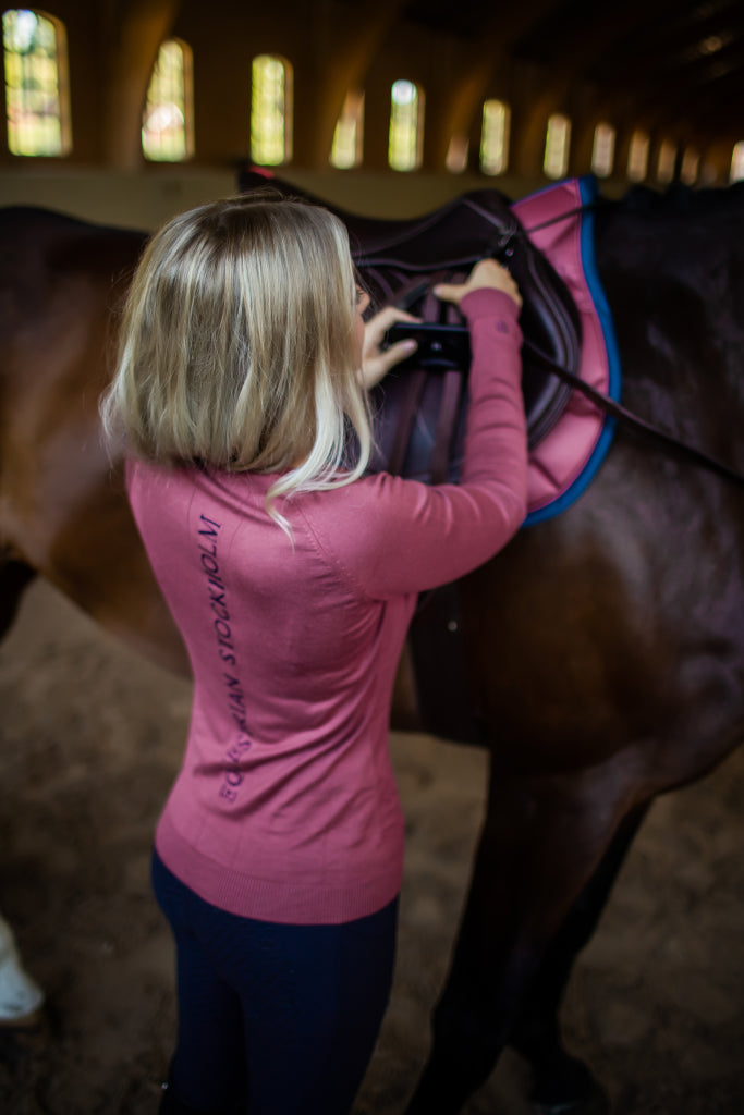 Round neck sweater Knitted Timeless Rose - Equestrian Stockholm