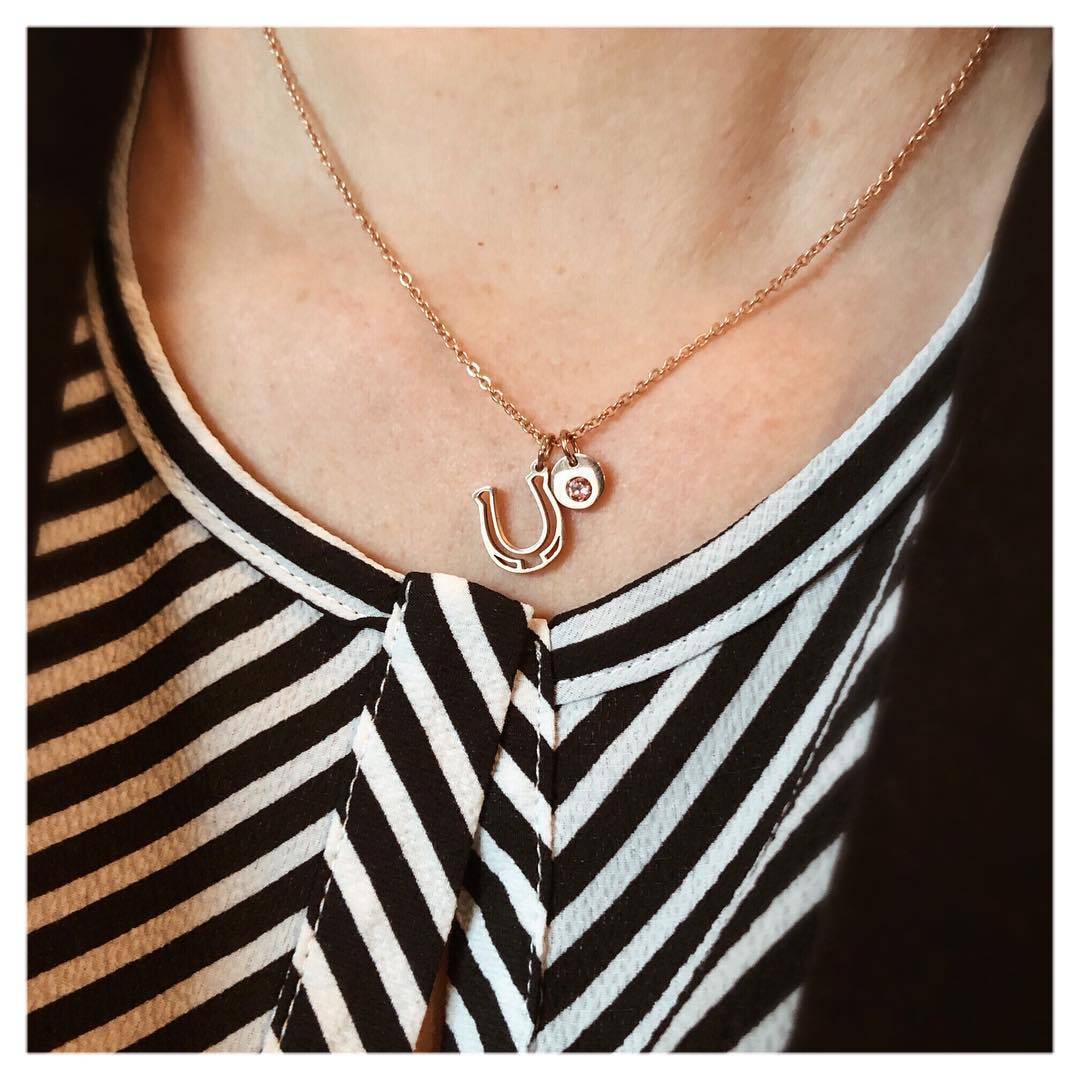 Horseshoe pendant - Ponytail &amp;amp; Co