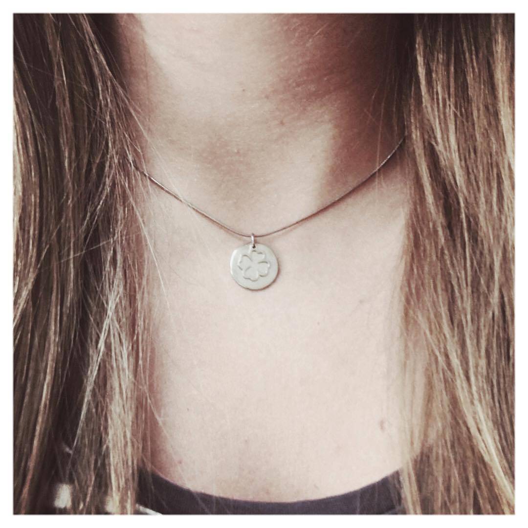 Clover charm pendant - Ponytail &amp;amp; Co