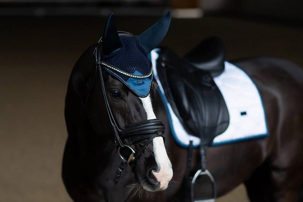 Bonnet anti-mouches Blue Meadow anti-bruit - Equestrian Stockholm