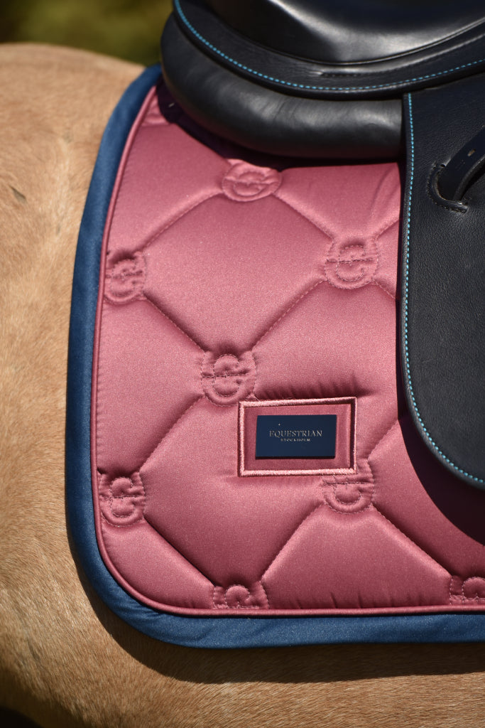 Tapis de selle Timeless Rose - Equestrian Stockholm