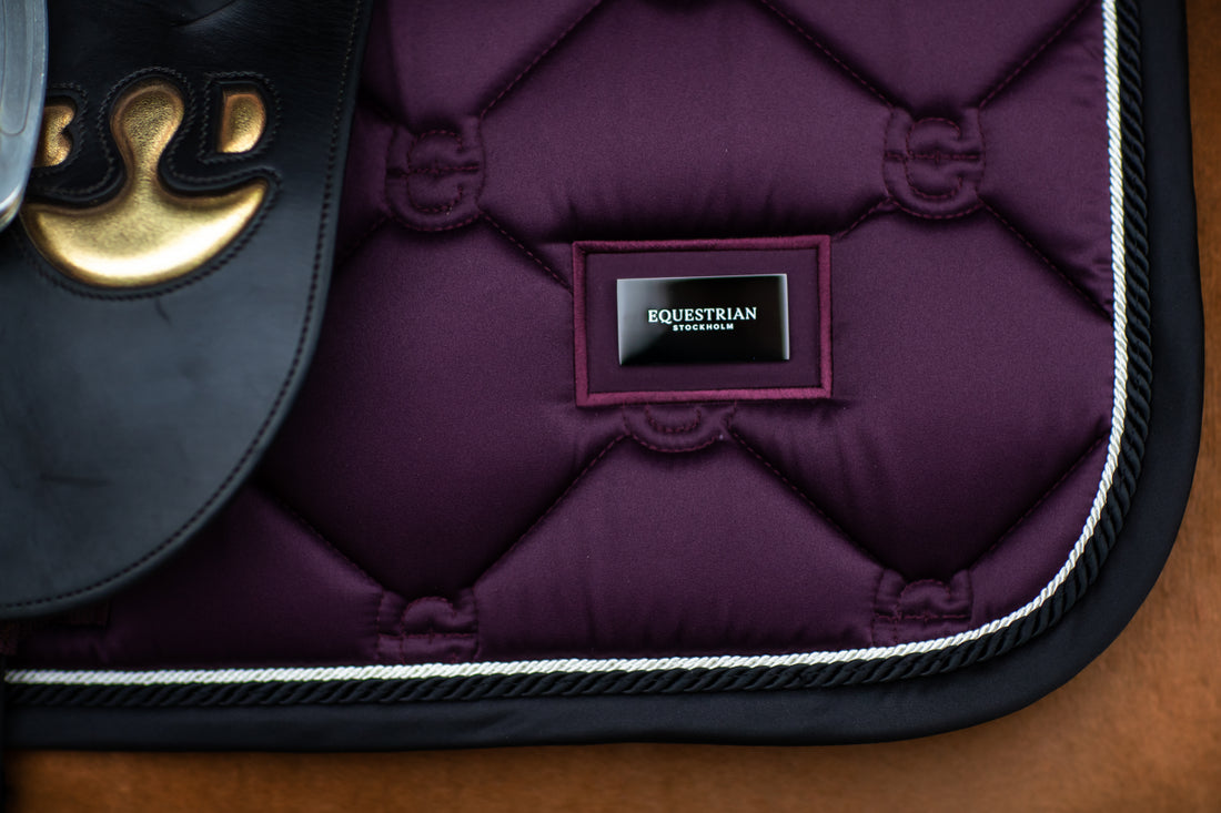 Black Raven saddle pad - Equestrian Stockholm