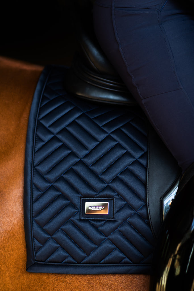 Tapis de selle Modern Tech Navy - Equestrian Stockholm