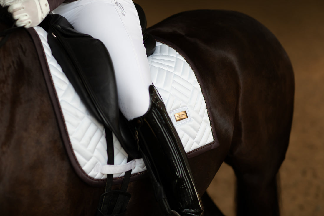 Tapis de selle Modern White Moonless Night - Equestrian Stockholm