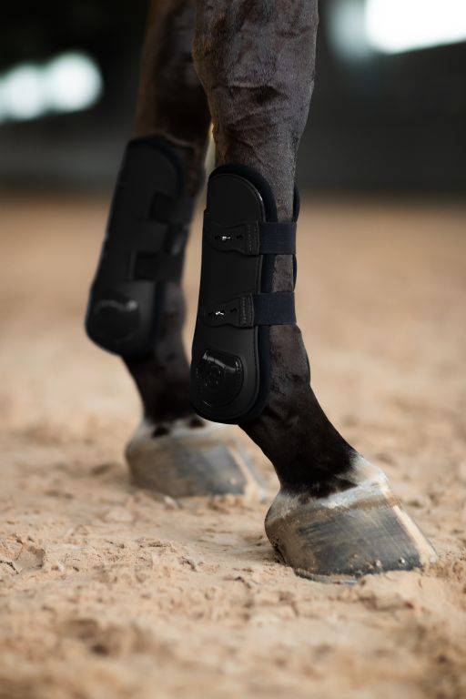 Guêtres Anatomic Tendon Boots Black Edition - Equestrian Stockholm