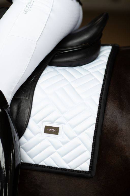 Tapis de selle Modern White Black Edition - Equestrian Stockholm