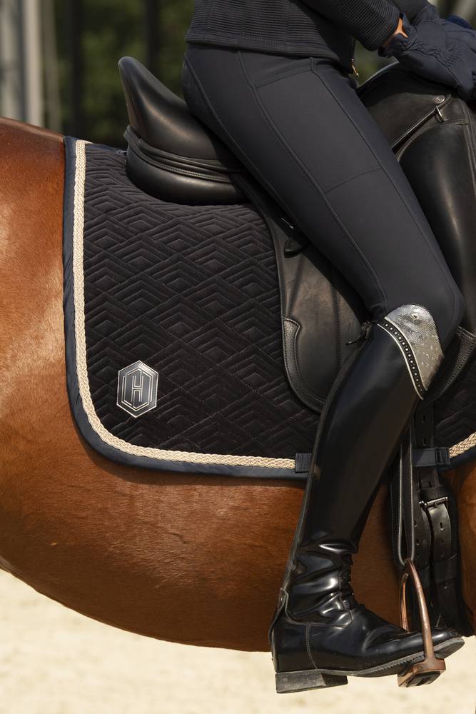 Velvet Emblem Heritage 2023 saddle pad - Eskadron