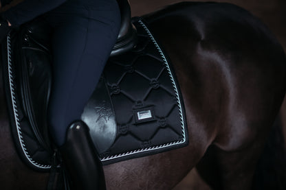 Tapis de selle Black Edition - Equestrian Stockholm